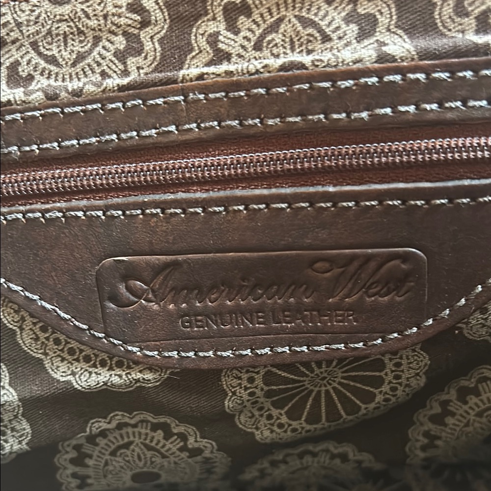 American West Brown Leather Crossbody Bag with Floral Embossing - Picture 9 of 13